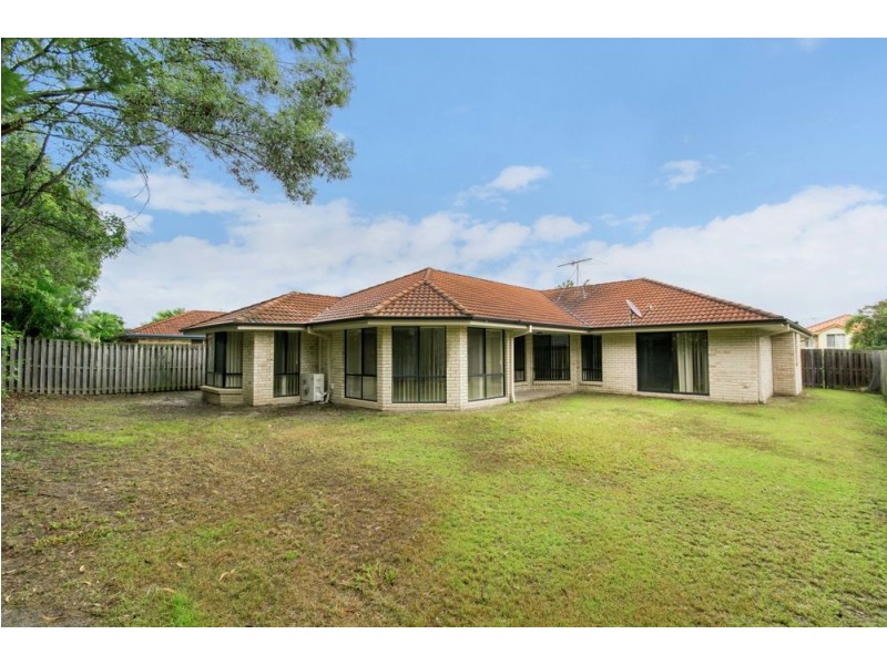 34 Whittfield Crescent, North Lakes QLD 4509