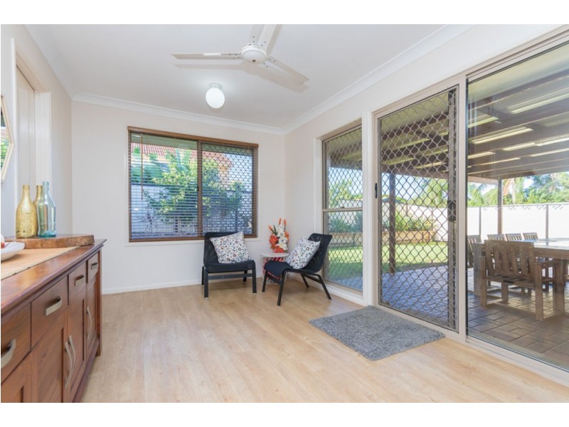 15 Cook Avenue, Caboolture South QLD 4510