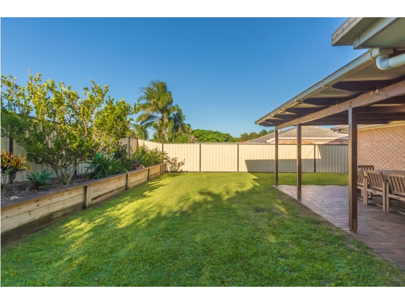 15 Cook Avenue, Caboolture South QLD 4510