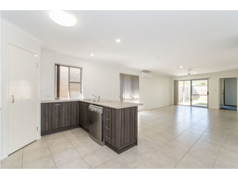 37 Grainger Cct, Burpengary QLD 4505