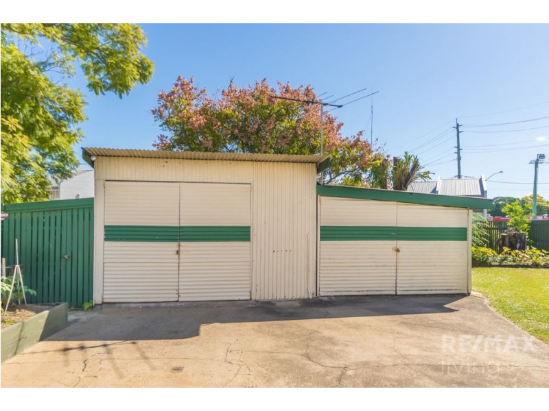 2 Poinciana Street, Caboolture South QLD 4510