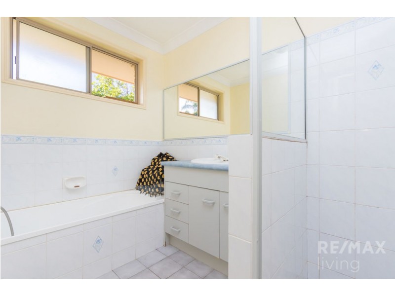 60 Dundee Drive, Morayfield QLD 4506