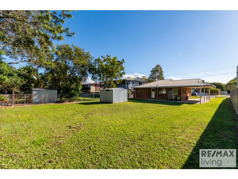 127 Bishop Road, Beachmere QLD 4510