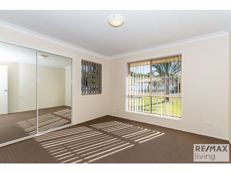 127 Bishop Road, Beachmere QLD 4510