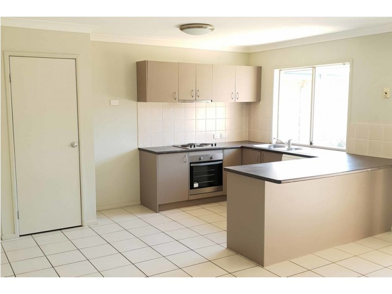 5 Malanda Court, North Lakes QLD 4509