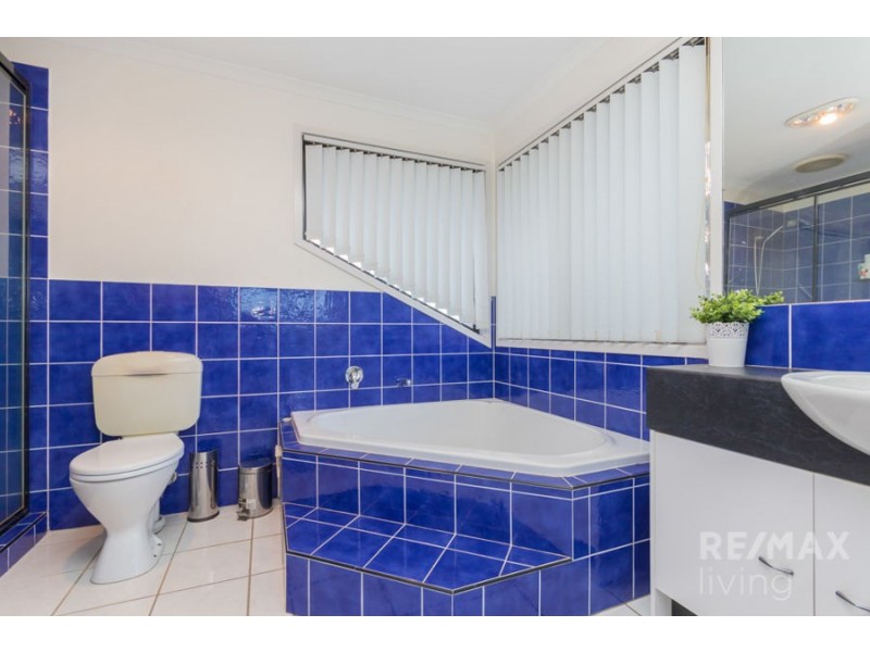 11 Sundown Court, Narangba QLD 4504