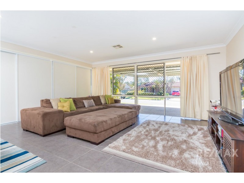 9 Juniper Court, Narangba QLD 4504