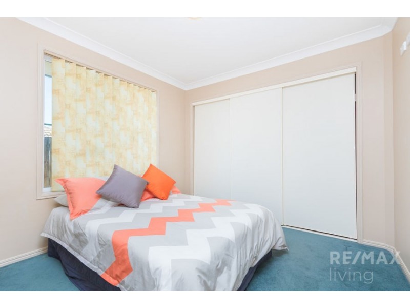 25 Cooksland Crescent, North Lakes QLD 4509