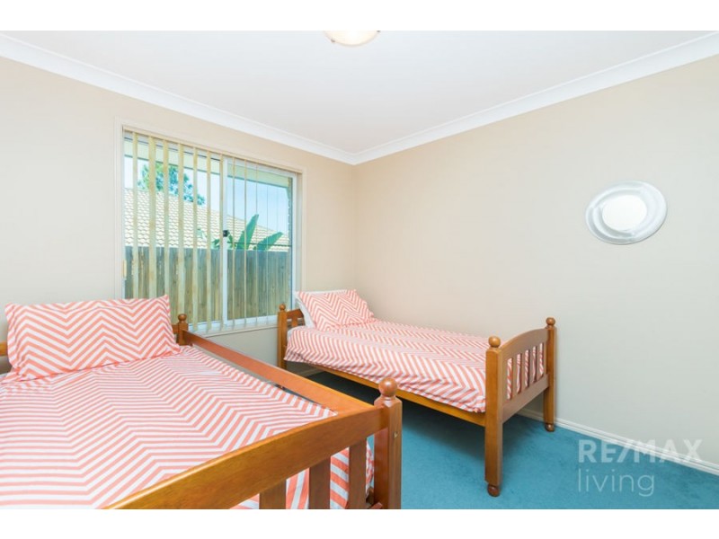 25 Cooksland Crescent, North Lakes QLD 4509