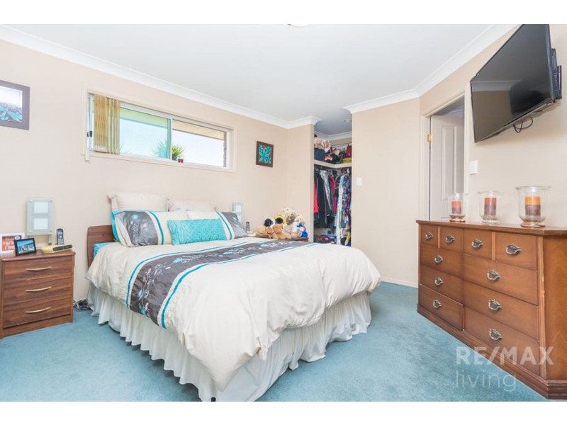 25 Cooksland Crescent, North Lakes QLD 4509