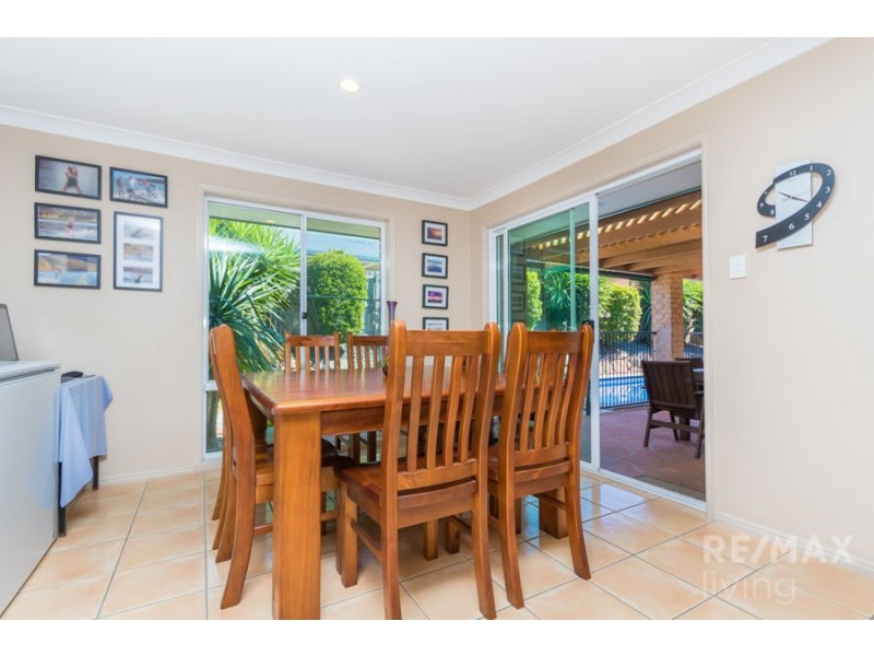 25 Cooksland Crescent, North Lakes QLD 4509