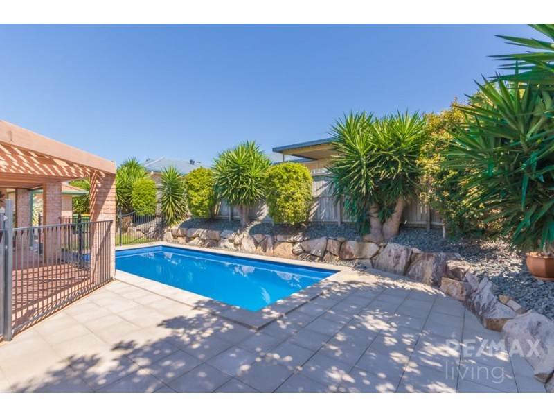 25 Cooksland Crescent, North Lakes QLD 4509
