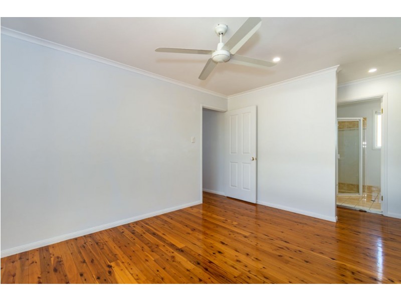 1102 Oakey Flat Road, Narangba QLD 4504