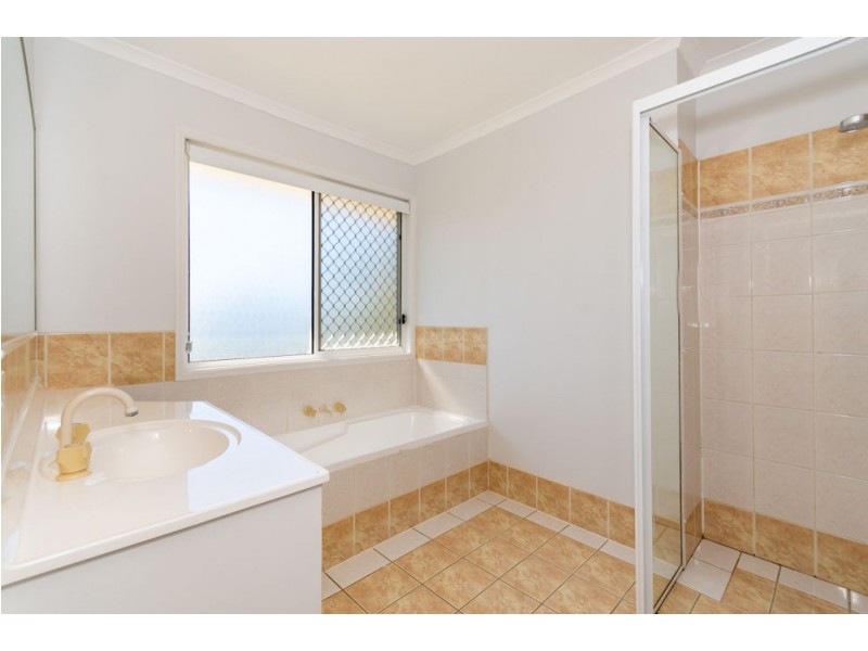 1102 Oakey Flat Road, Narangba QLD 4504