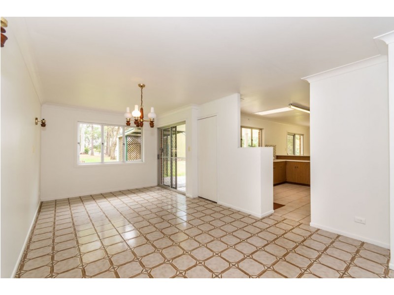 97 Anderson Rd, Morayfield QLD 4506