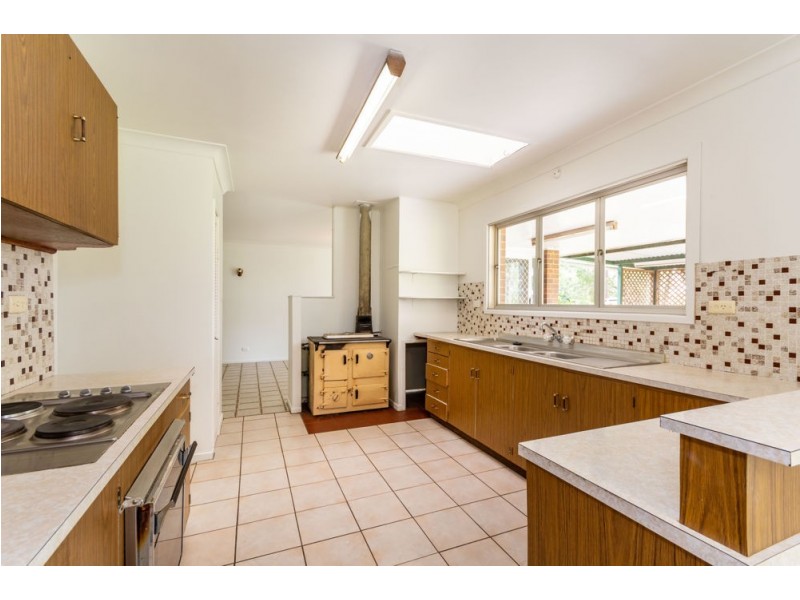 97 Anderson Rd, Morayfield QLD 4506