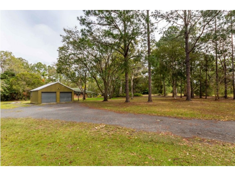97 Anderson Rd, Morayfield QLD 4506