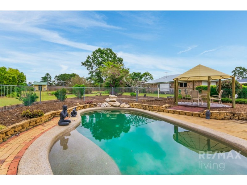15 Chablis Court, Morayfield QLD 4506