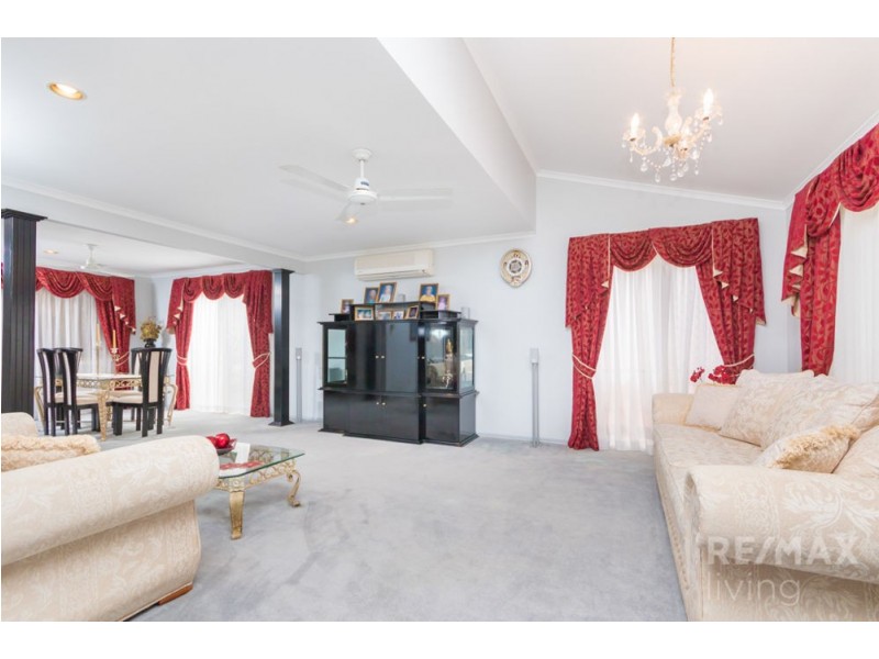 15 Chablis Court, Morayfield QLD 4506