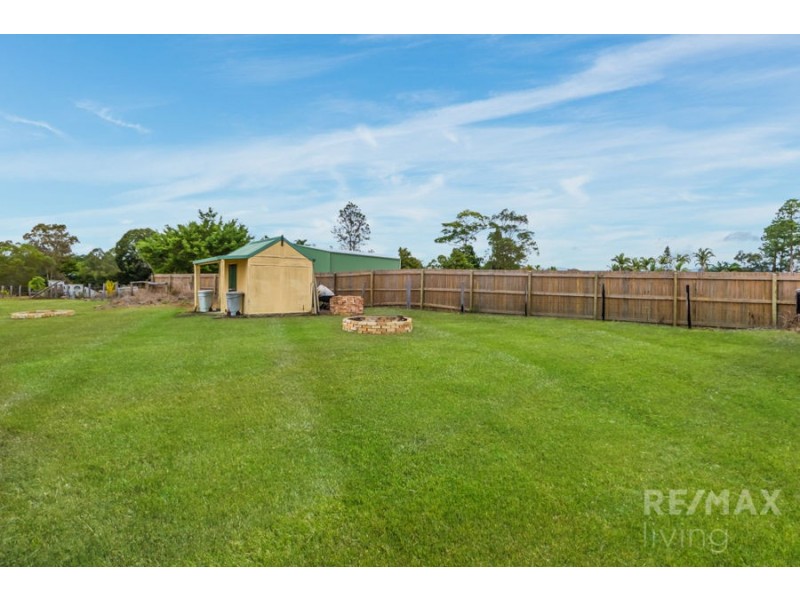 15 Chablis Court, Morayfield QLD 4506