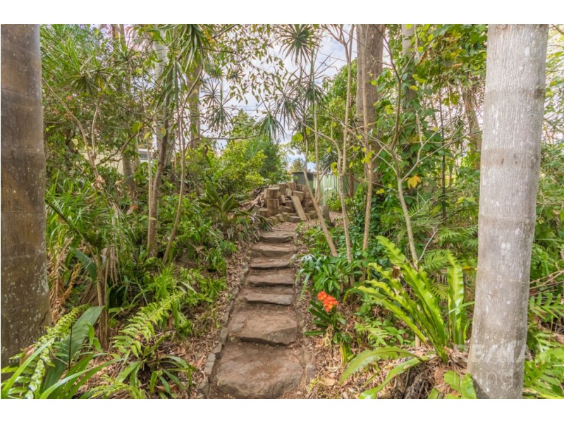 12 Hillcrest Avenue, Caboolture QLD 4510