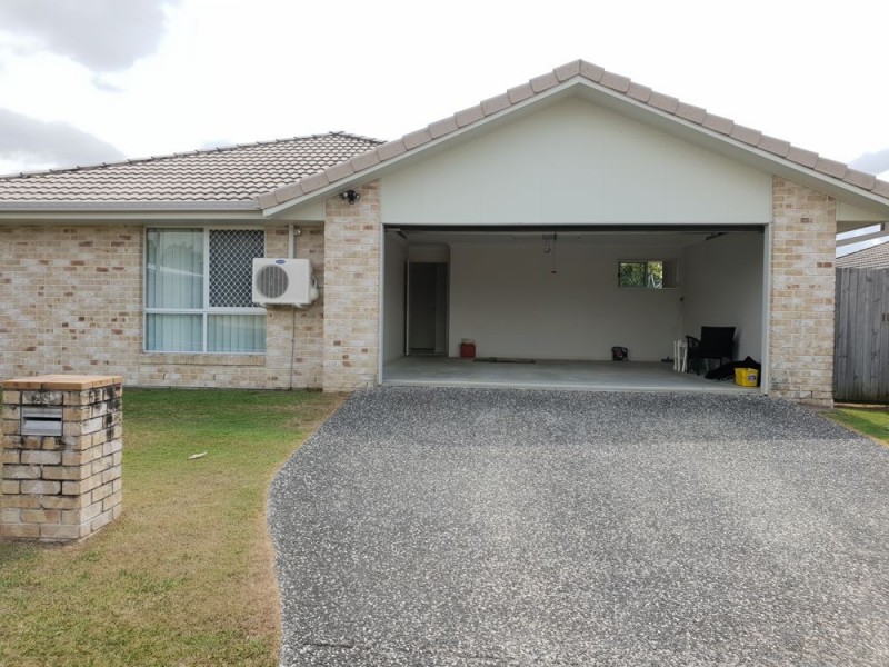 25 Bluejay Circuit, Morayfield QLD 4506