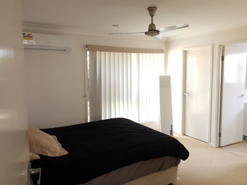 25 Bluejay Circuit, Morayfield QLD 4506