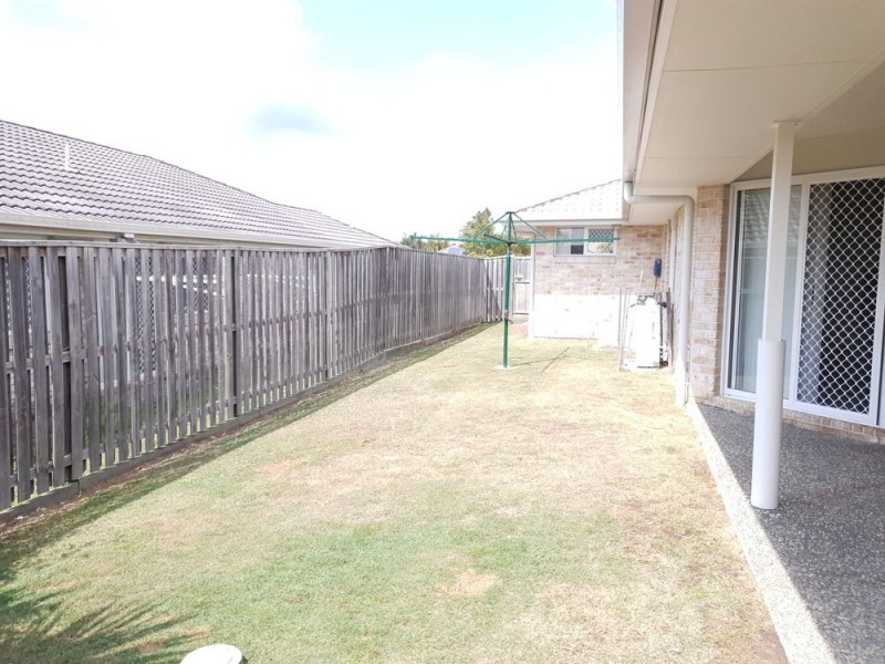 25 Bluejay Circuit, Morayfield QLD 4506
