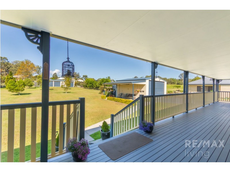 23-25 Northfield Place, Elimbah QLD 4516