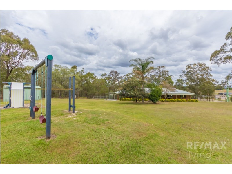 43 Scarborough Road, Caboolture QLD 4510