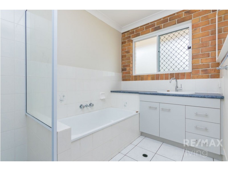 43 Scarborough Road, Caboolture QLD 4510