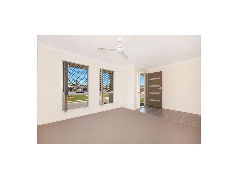 5 Wellington Place, Narangba QLD 4504