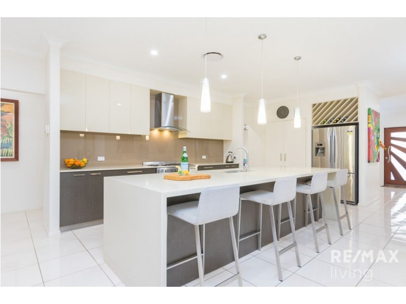 19-21 Sagren Crescent, Elimbah QLD 4516