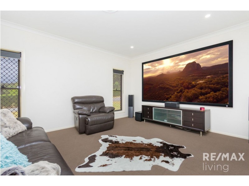 19-21 Sagren Crescent, Elimbah QLD 4516