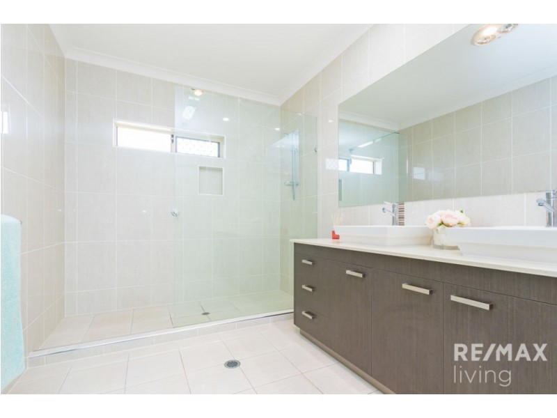 19-21 Sagren Crescent, Elimbah QLD 4516