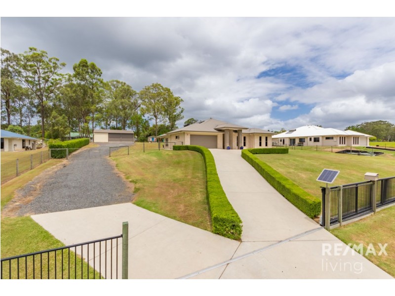 19-21 Sagren Crescent, Elimbah QLD 4516