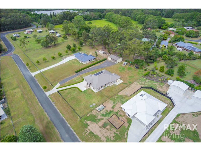 19-21 Sagren Crescent, Elimbah QLD 4516