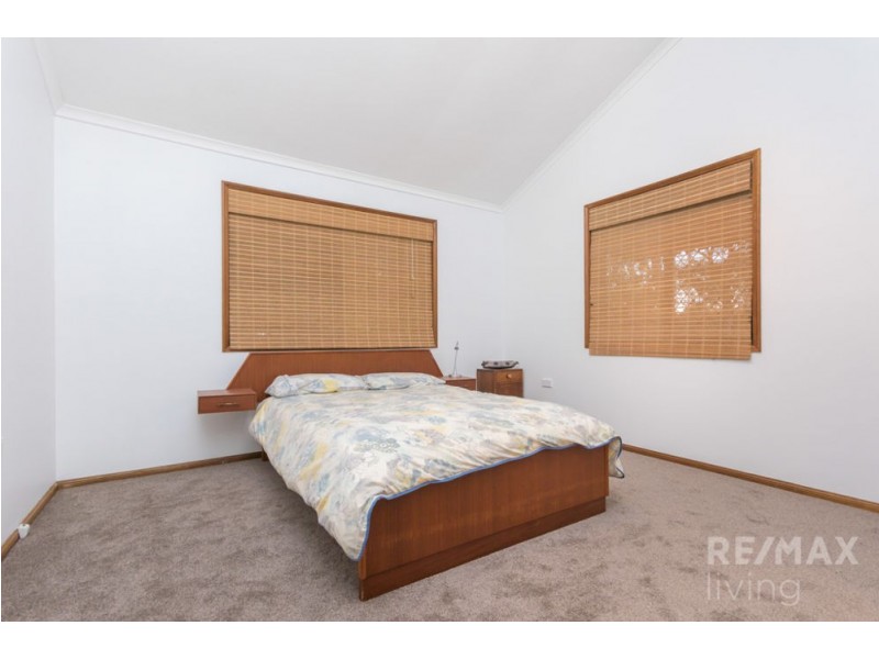 5 Knowles Place, Glass House Mountains QLD 4518