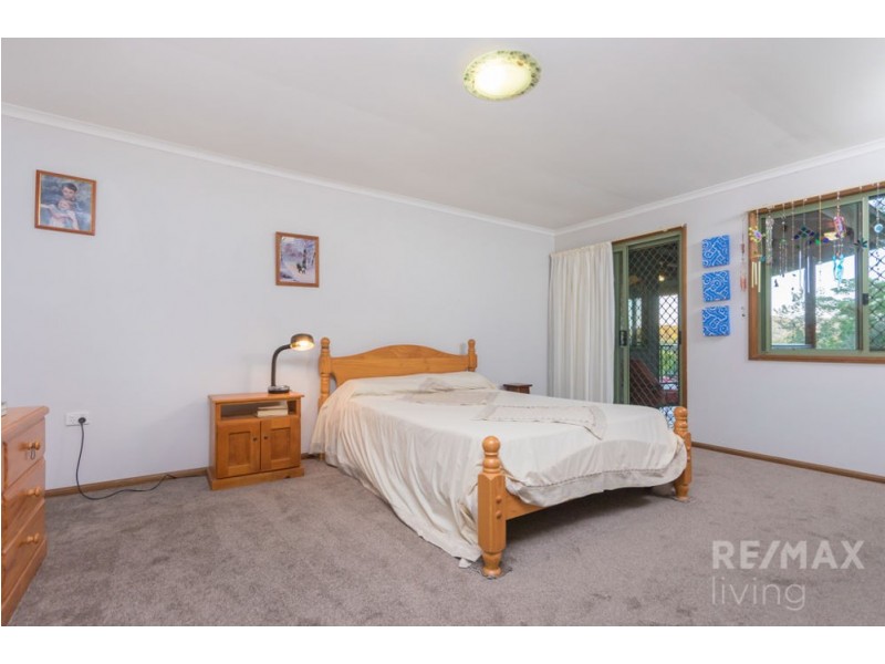 5 Knowles Place, Glass House Mountains QLD 4518