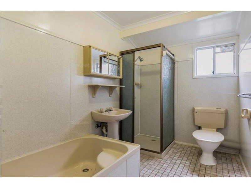 12 Bordeau Crescent, Petrie QLD 4502