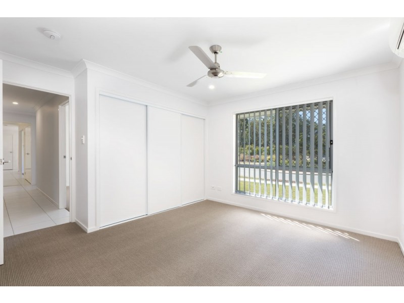 24 Shoreview Boulevard, Griffin QLD 4503