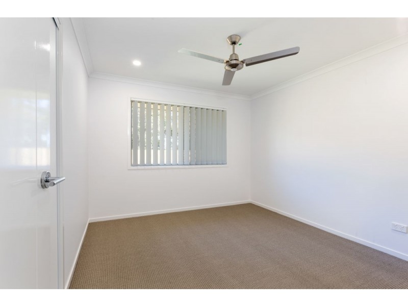 24 Shoreview Boulevard, Griffin QLD 4503
