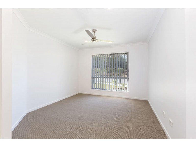 24 Shoreview Boulevard, Griffin QLD 4503