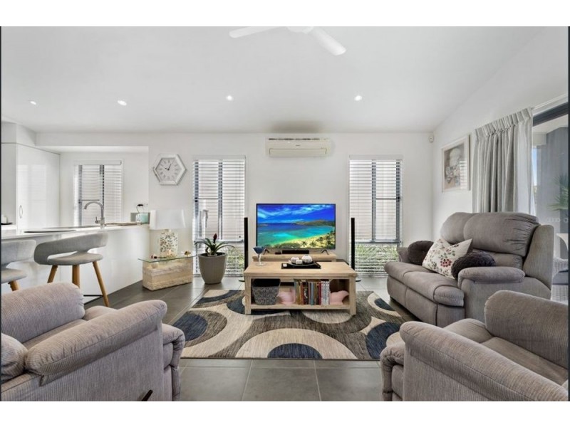 2/34 Ardrossan Road, Caboolture QLD 4510