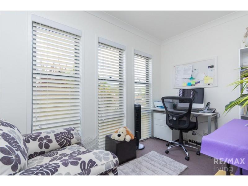2/34 Ardrossan Road, Caboolture QLD 4510