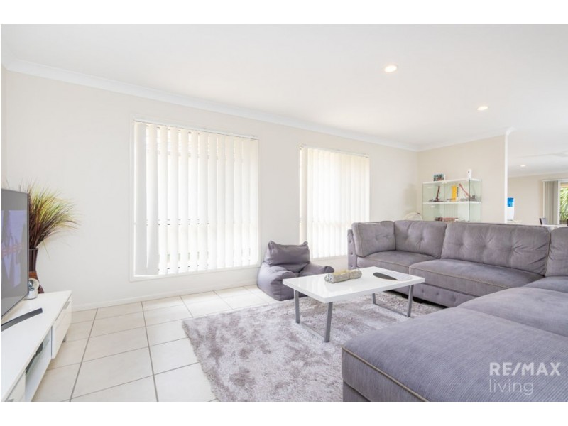 8 Robusta Court, Banksia Beach QLD 4507