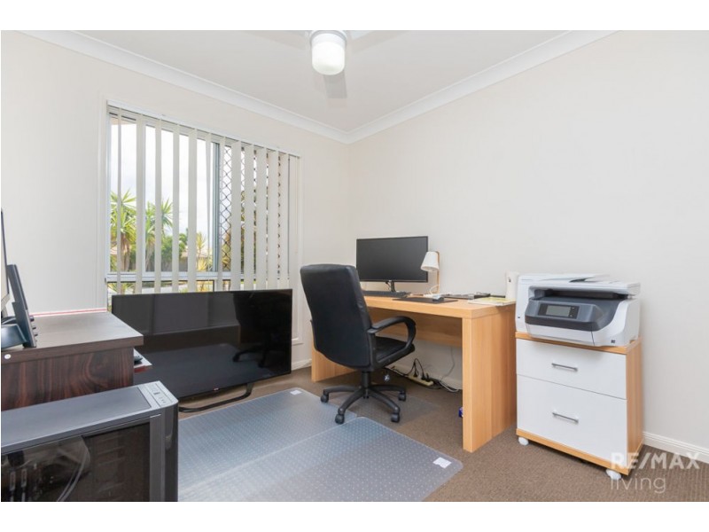 8 Robusta Court, Banksia Beach QLD 4507