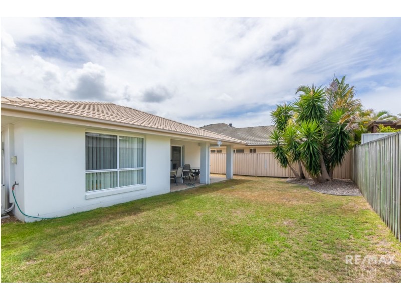 8 Robusta Court, Banksia Beach QLD 4507