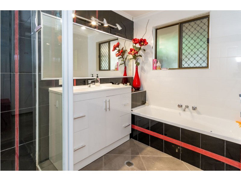 6 Bassett Road, Burpengary QLD 4505