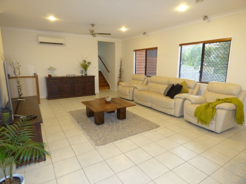 1108 Oakey Flat Road, Narangba QLD 4504